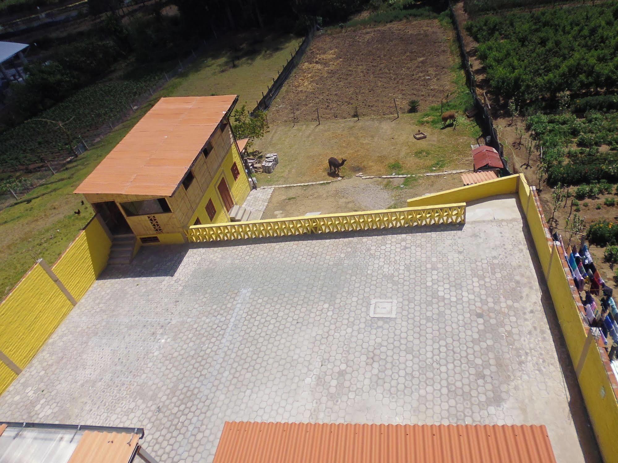 Hotel Residencial El Viajero Tababela Kültér fotó
